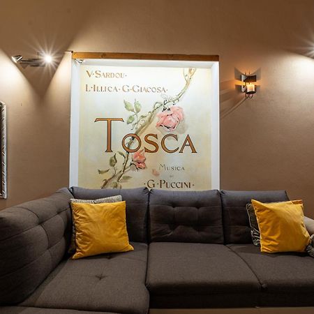 Apartment Anfiteatro Lucca Bagian luar foto