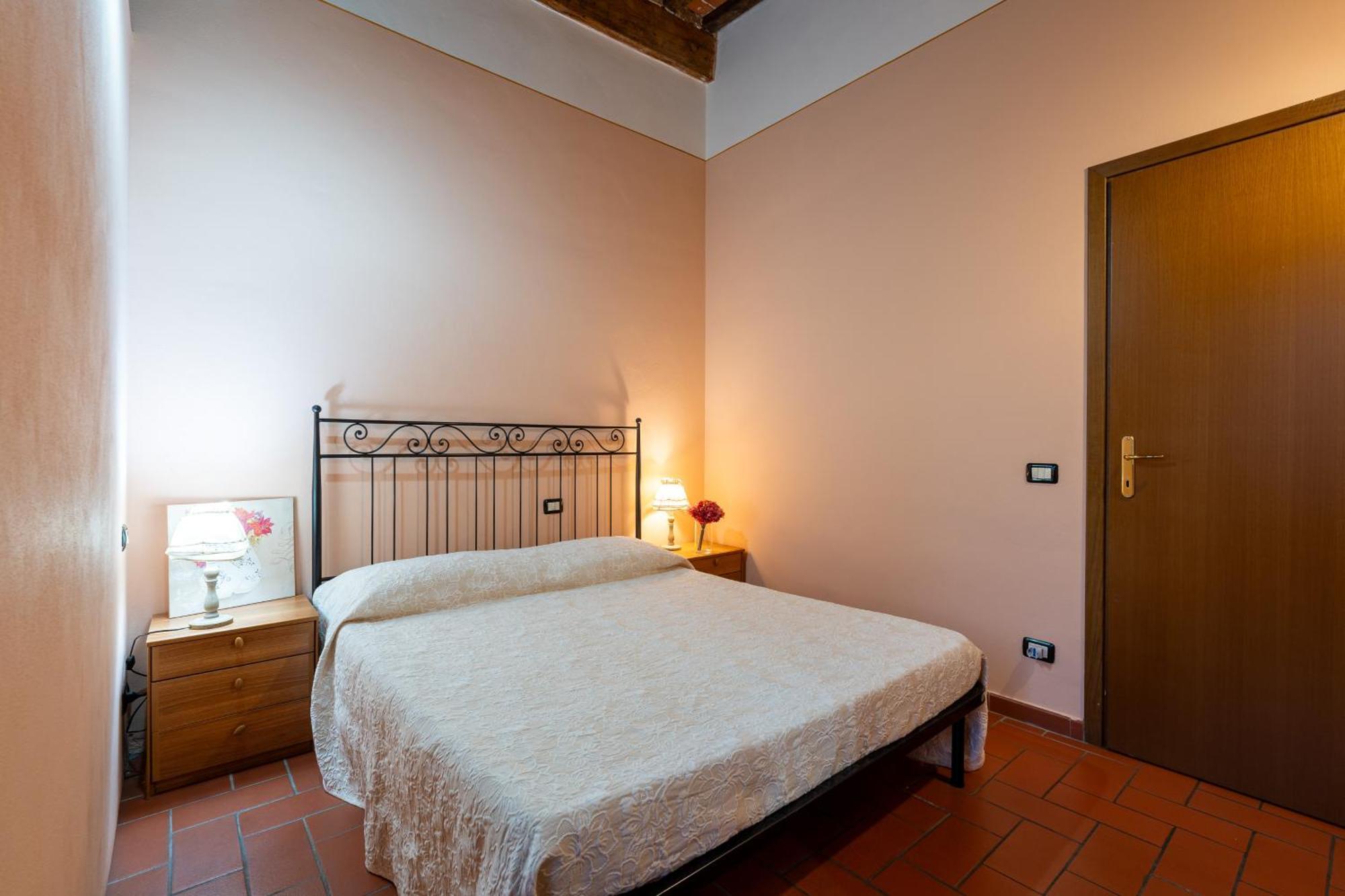 Apartment Anfiteatro Lucca Bagian luar foto
